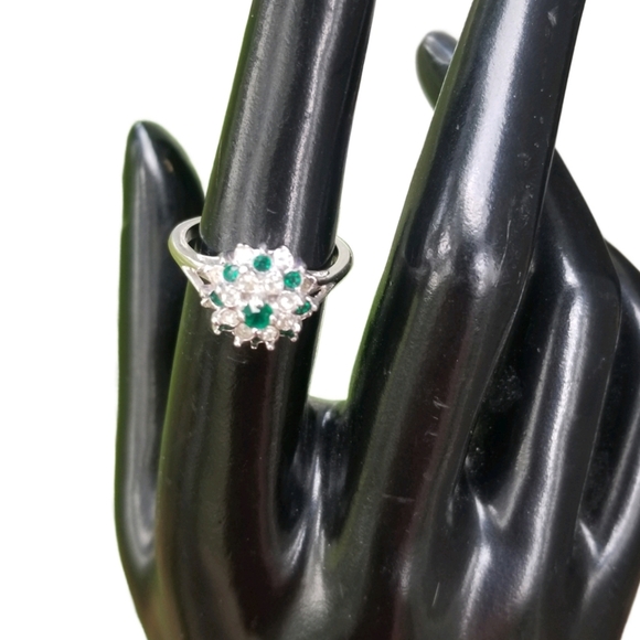 VINTAGE 18K GOLDPLATE & AUSTRIAN CRYSTAL LADIES COCKTAIL RING - Picture 1 of 6